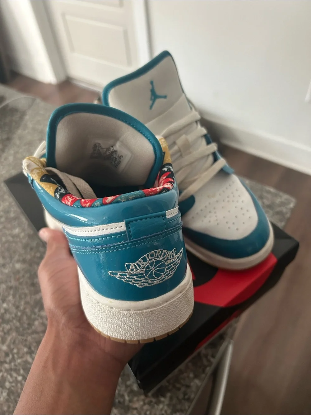Kids' Low-Top Sneakers in Teal and White